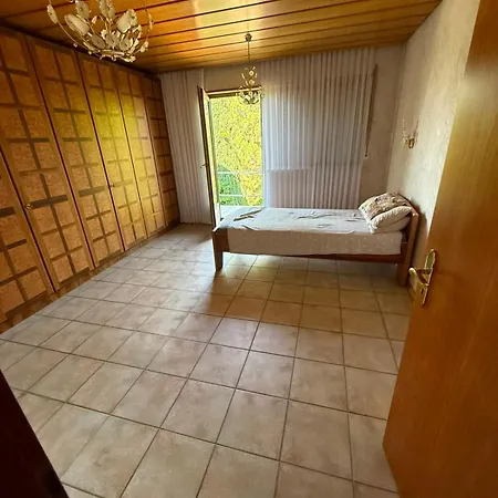 130 Qm Komfort-ferienwohnung Mit 2 Balkonen & Garten Bei Muenchen