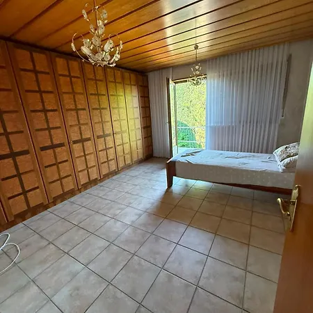 Appartement 130 Qm Komfort-ferienwohnung Mit 2 Balkonen & Garten Bei Muenchen *